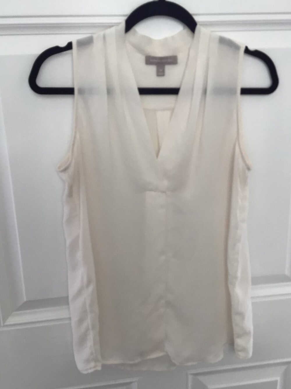 White Banana Republic Sleeveless Cowl V-Neck Blouse Size Medium